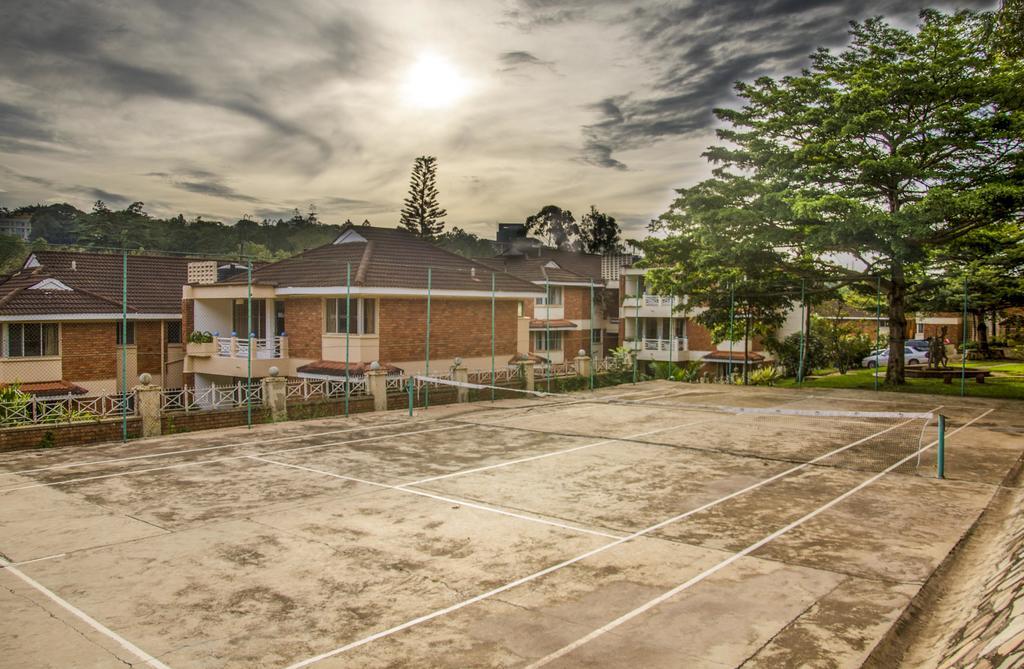 Golf Course Apartments Kampala Esterno foto